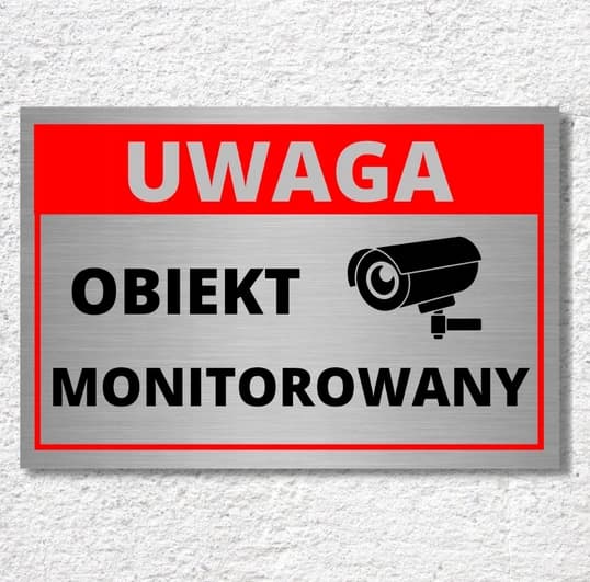 Monitoring a RODO, prywatność sąsiadów i tabliczka informacyjna – co trzeba wiedzieć przy montowaniu monitoringu?